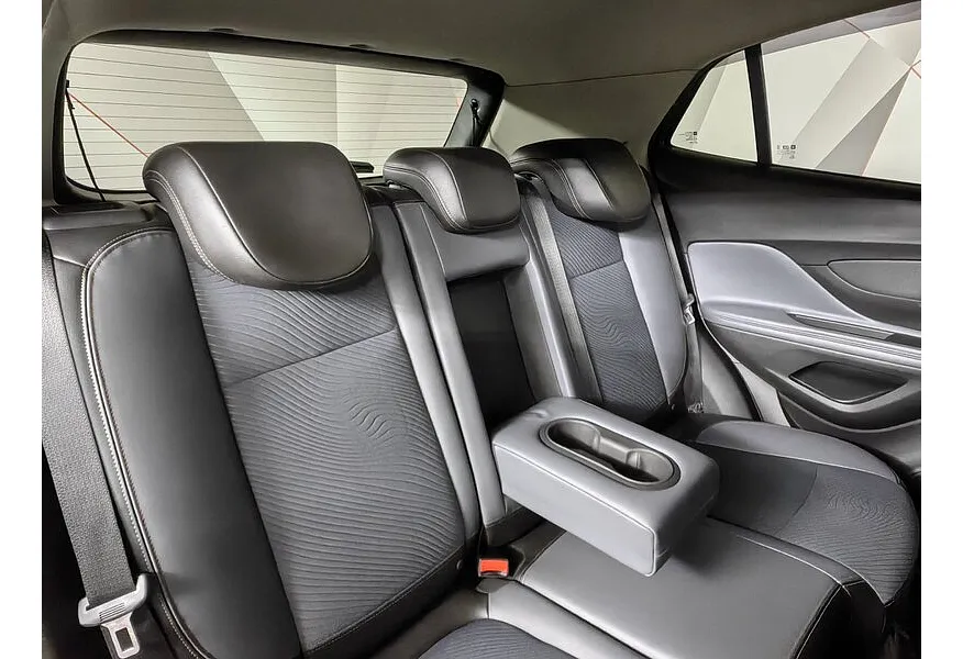 Opel Mokka 1.8 AT AWD (140 л.с.) Cosmo Красный в АВИЛОН. Слайд №15 Opel Mokka 1.8 AT AWD (140 л.с.) Cosmo Красный в АВИЛОН. Слайд №15