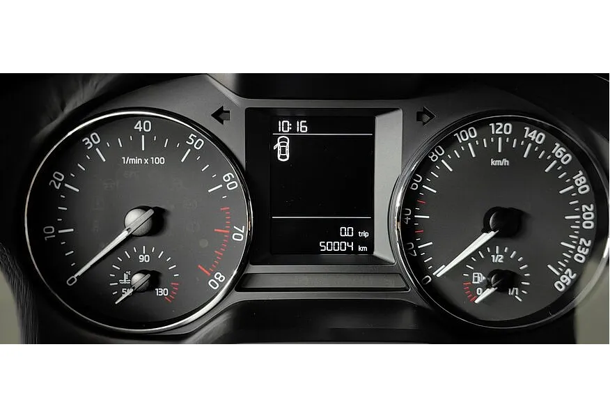 АВИЛОН - Skoda Octavia 1.4 TSI MT (150 л.с.) Hockey Edition Белый - slide 15