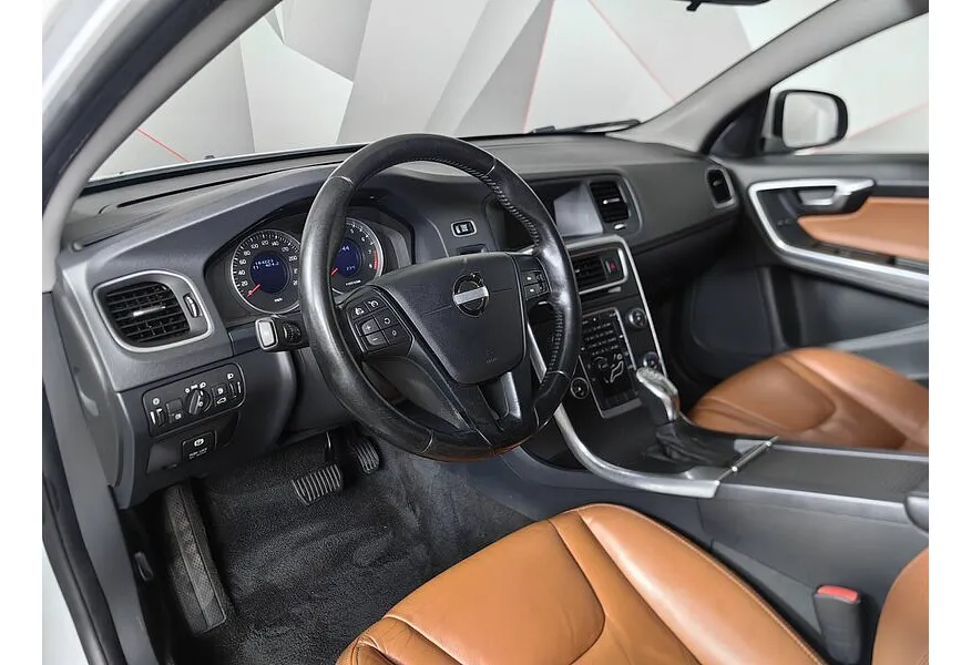 АВИЛОН - Volvo S60 1.6 T3 Turbo Powershift (150 л.с.) Momentum Белый - slide 9