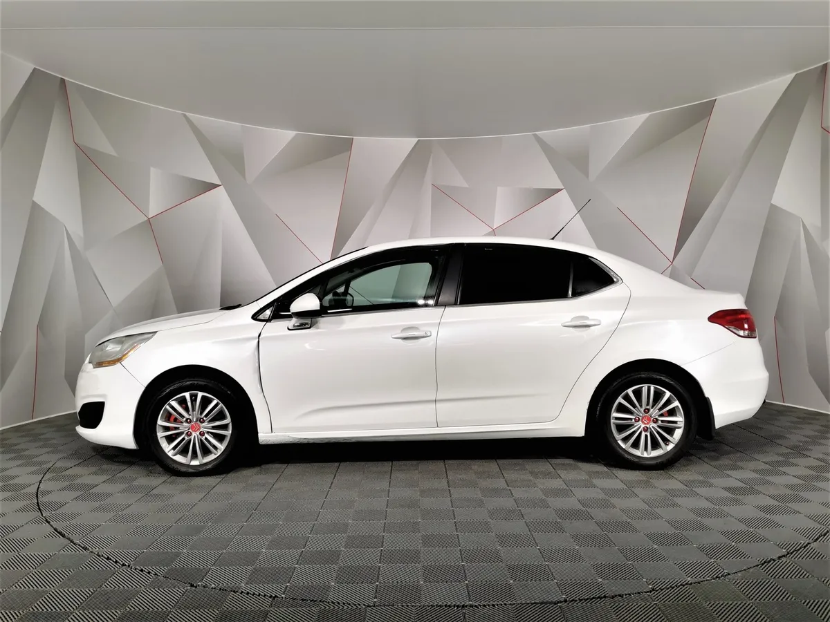 Citroen C4 1.6 THP AT (150 л.с.) Белый в АВИЛОН. Слайд №5