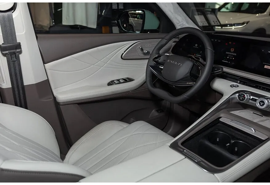EXEED RX 2.0T 8AT 4WD (249 л.с.) Flagship Зеленый в АВИЛОН. Слайд №11