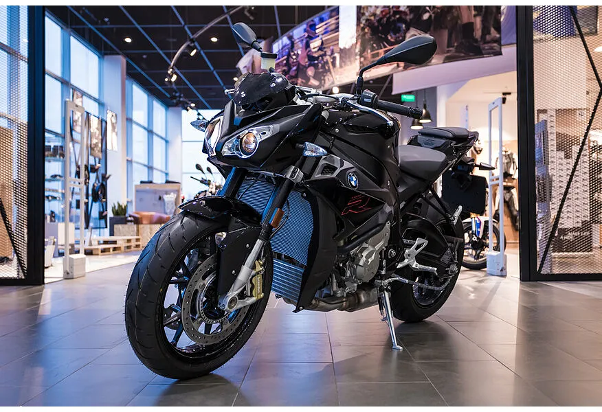 АВИЛОН - BMW Motorrad S 1000 R S 1000 R 999 см³ (160) 999 Черный - slide 9