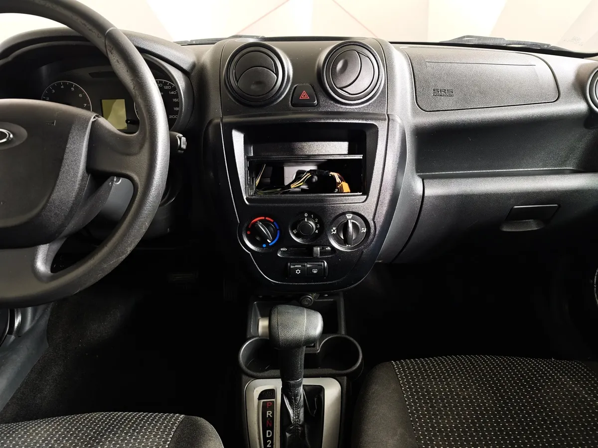 ВАЗ (Lada) Granta 1.6 AT 16кл (98 л.с.) Бежевый в АВИЛОН. Слайд №12