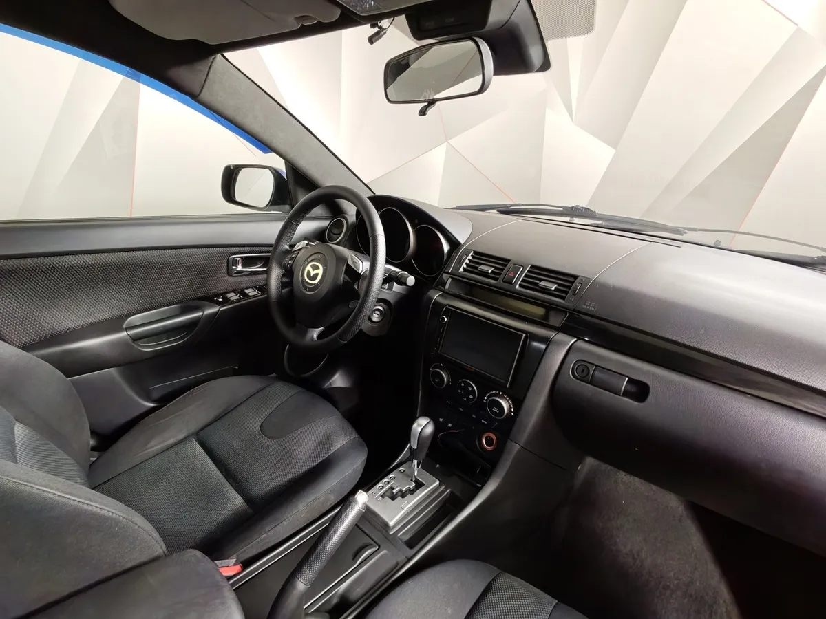 Mazda 3 2.0 AT (150 л.с.) Синий в АВИЛОН. Слайд №11