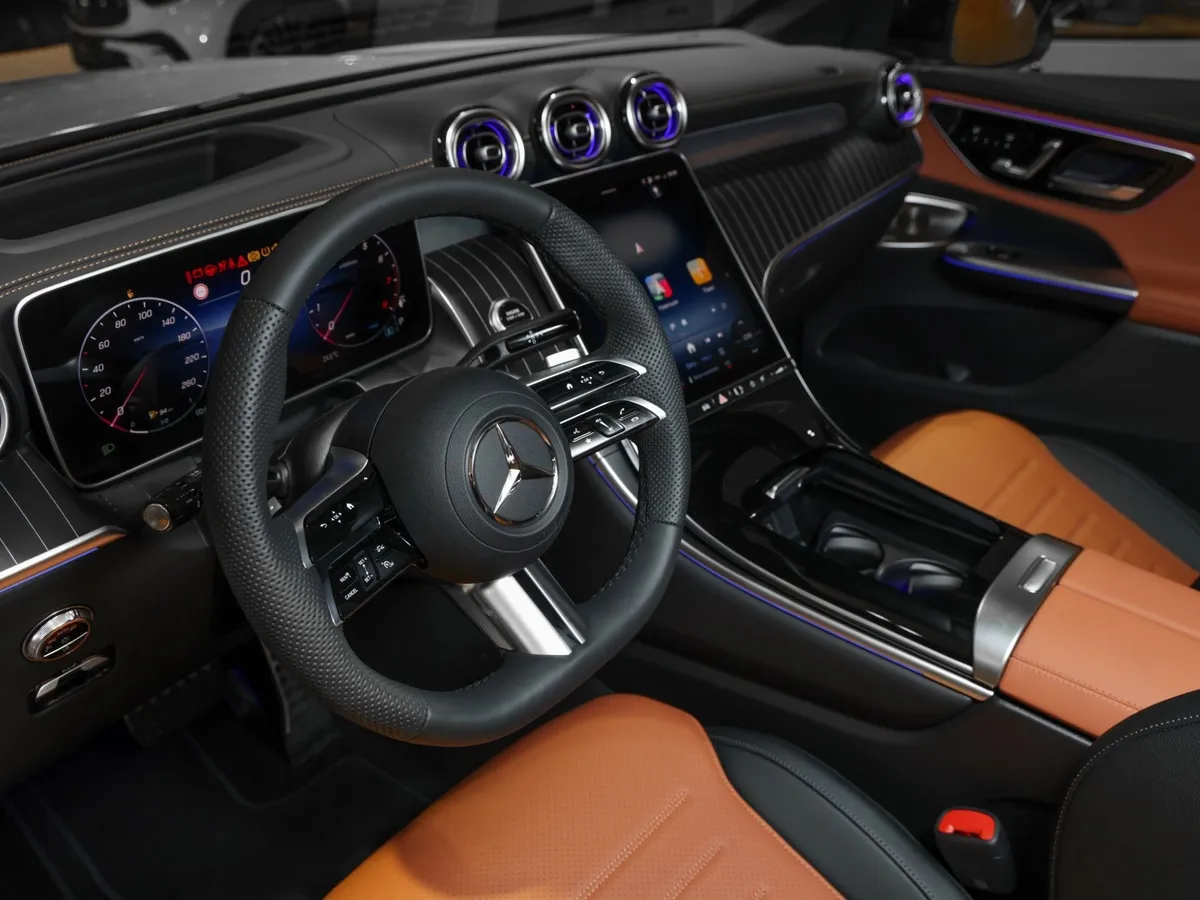 Mercedes-Benz GLC 300 4MATIC 9G-TRONIC (258 л.с.) Серый в АВИЛОН. Слайд №7