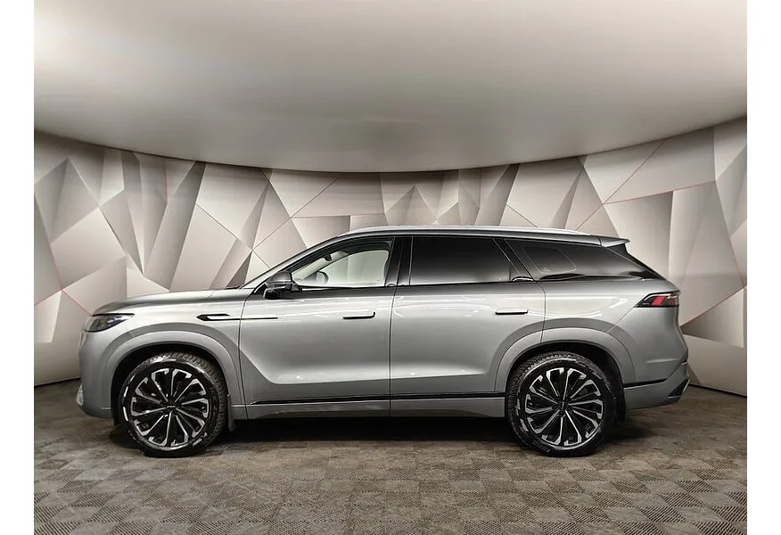 JAECOO J8 2.0 DCT 4WD (249 л.с.) Active Серый в АВИЛОН. Слайд №5