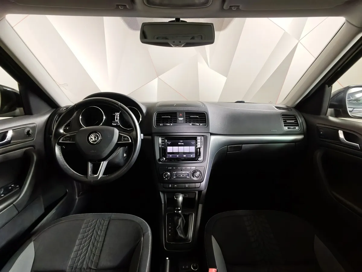Skoda Yeti 1.6 AT (110 л.с.) Коричневый в АВИЛОН. Слайд №14