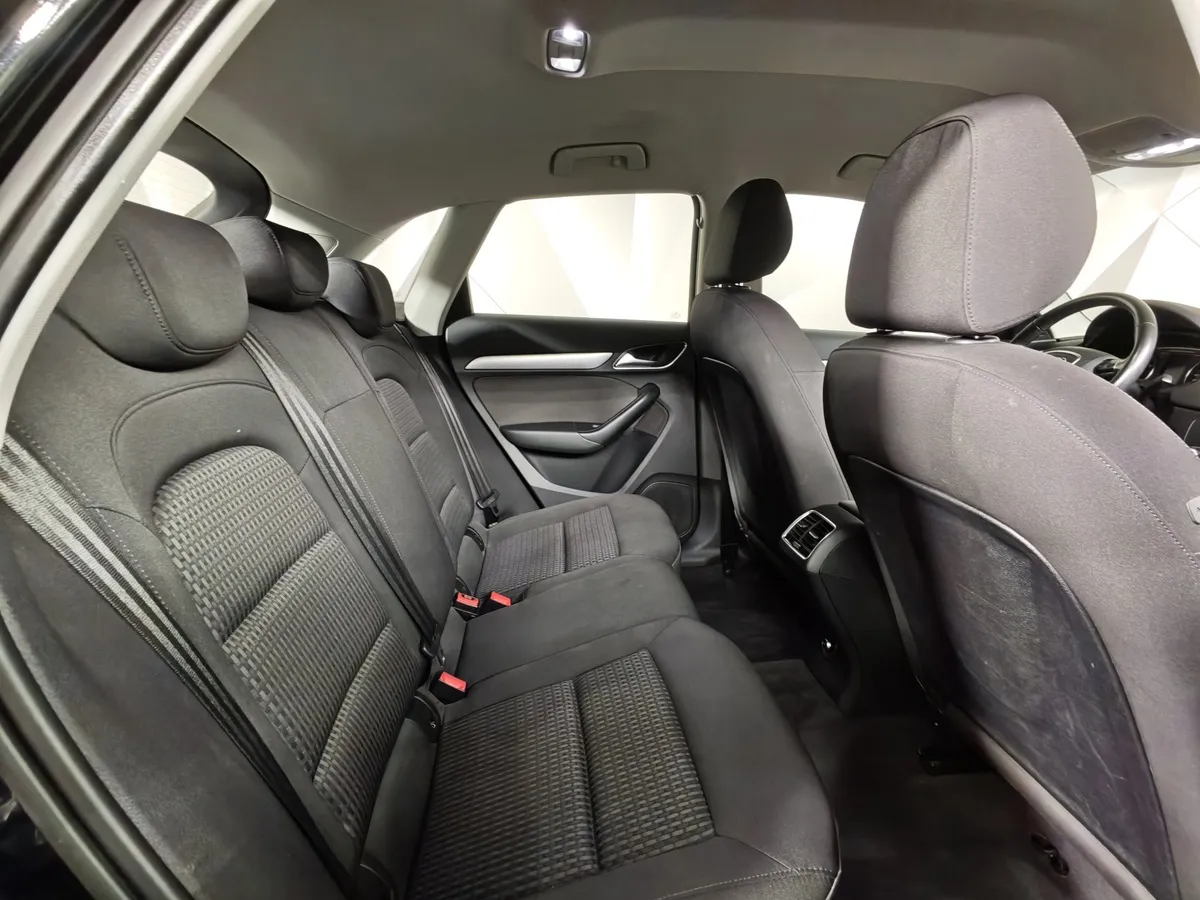 Audi Q3 2.0 TFSI S-tronic quattro (180 л.с.) Черный в АВИЛОН. Слайд №16