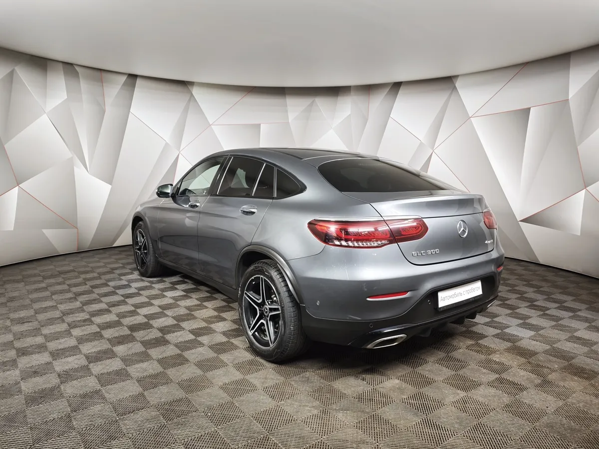 Mercedes-Benz GLC Купе 300 9G-TRONIC 4MATIC (245 л.с.) Sport Серый в АВИЛОН. Слайд №4