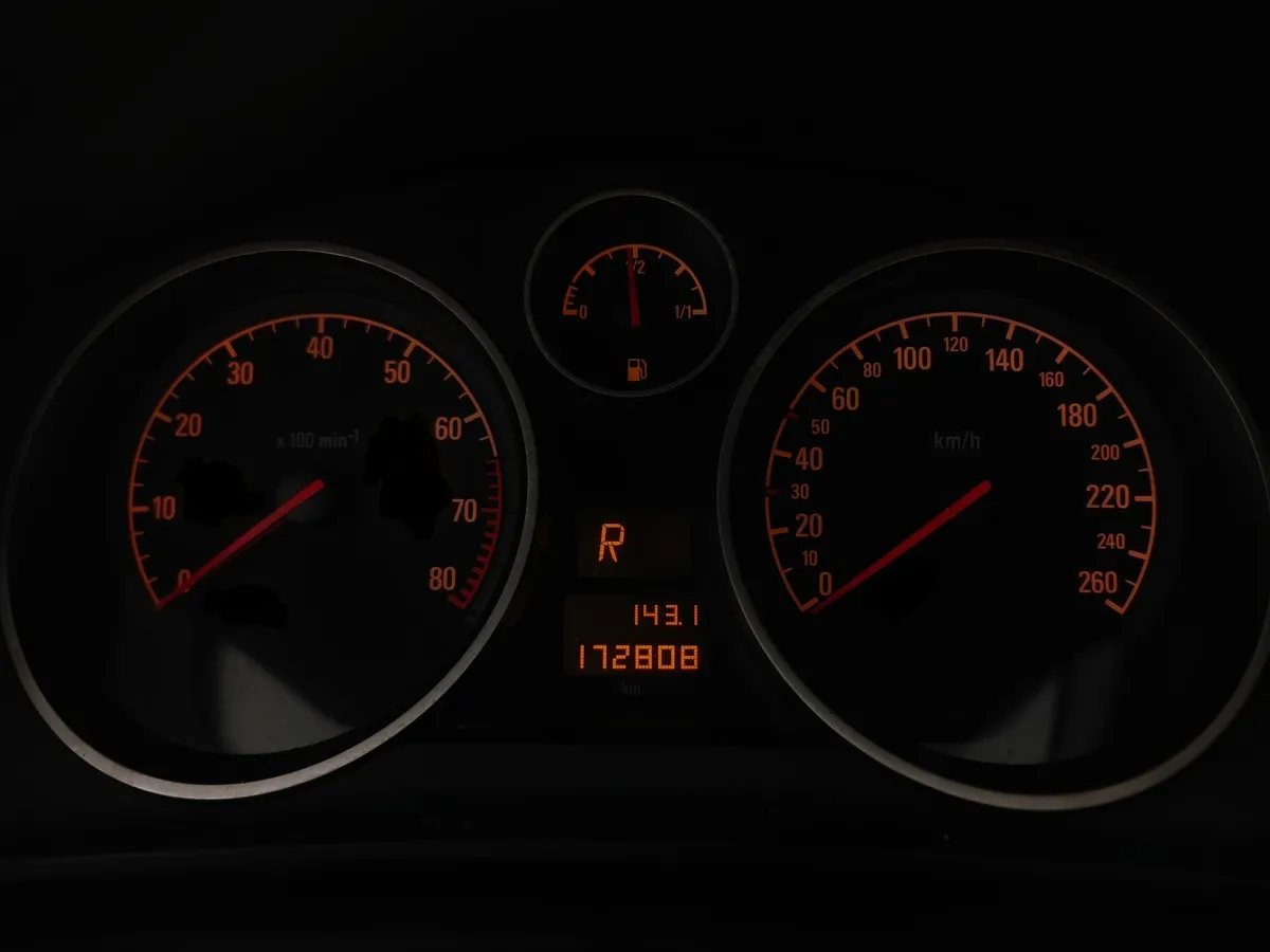 Opel Astra 1.8 AT (140 л.с.) base Серый в АВИЛОН. Слайд №16