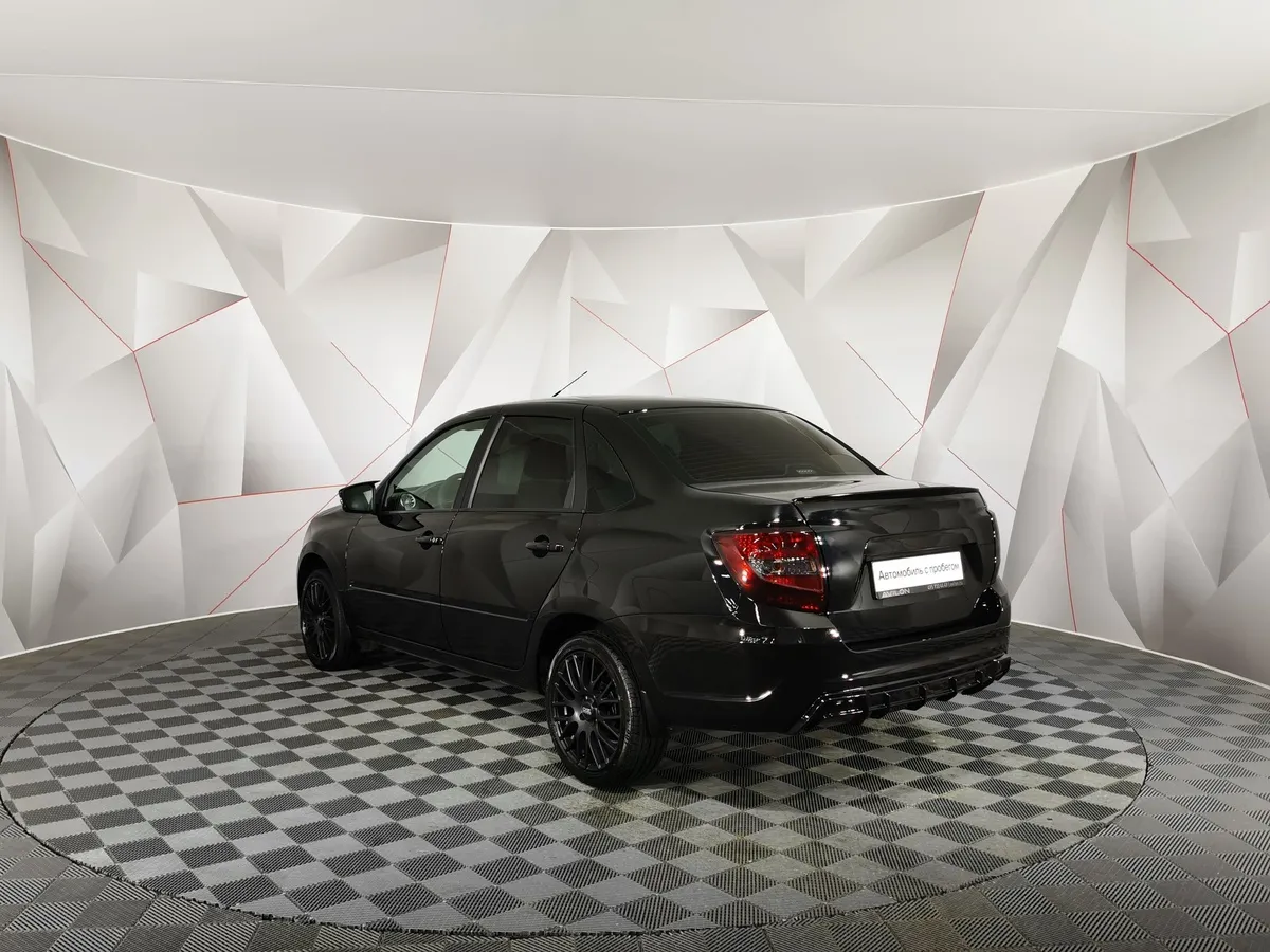 ВАЗ (Lada) Granta 1.6 MT 8кл (87 л.с.) Черный в АВИЛОН. Слайд №4