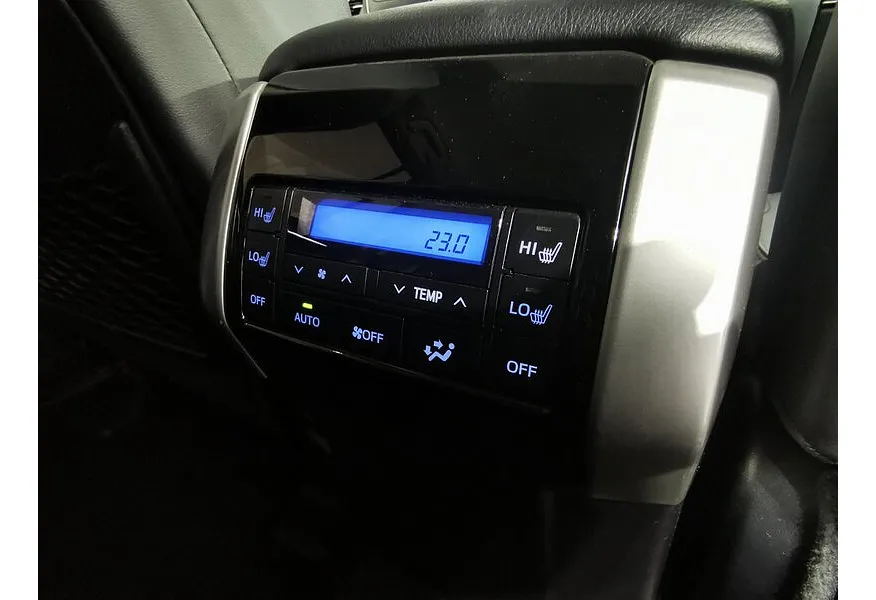 АВИЛОН - Toyota Land Cruiser Prado 2.8 D AT 4WD (5 мест) (177 л.с.) Комфорт Белый - slide 21