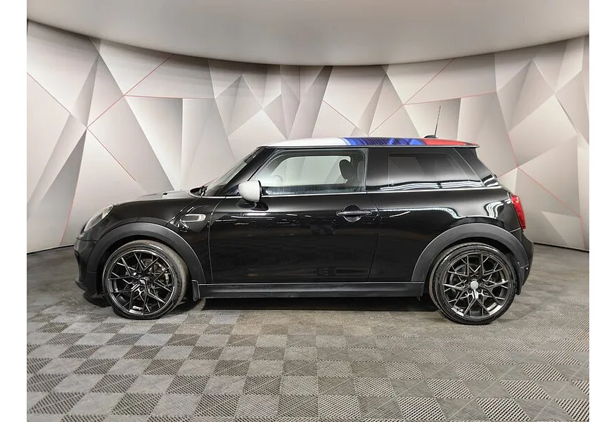 MINI 3 двери 1.5 AT (136 л.с.) Черный в АВИЛОН. Слайд №5