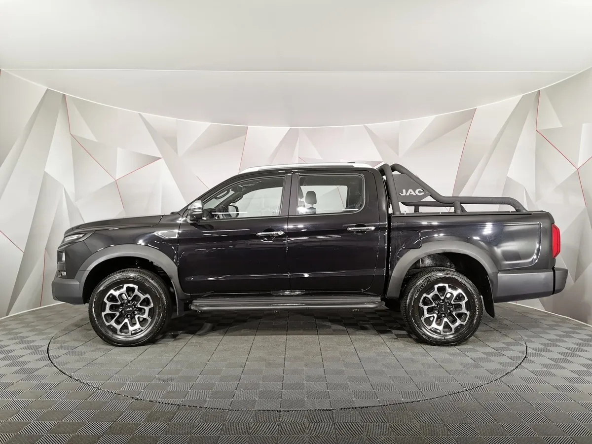 JAC T9 2.0 AT 4WD (224 л.с.) Эксплор Черный в АВИЛОН. Слайд №5