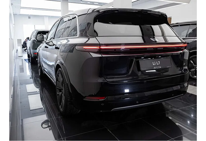 Li Auto L7 1.5 AT 4WD (449 л.с.) Ultra Черный в АВИЛОН. Слайд №6