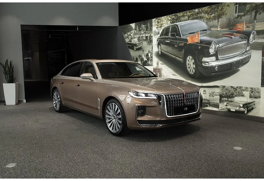 АВИЛОН - Hongqi H9 2.0T AT (245 л.с.) Deluxe   Комбинированный - slide 1