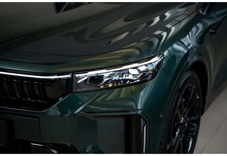 Voyah Free EVR 1.5 AT AWD (489 л.с.) Зеленый в АВИЛОН. Слайд №12