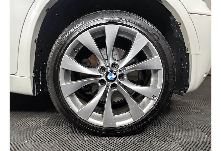 LIVE. Слайд №11