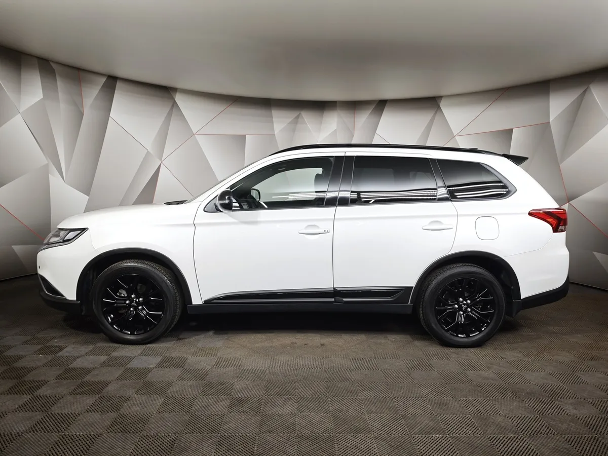 Mitsubishi Outlander 2.0 MIVEC CVT 4WD (146 л.с.) Instyle Комбинированный в АВИЛОН. Слайд №5