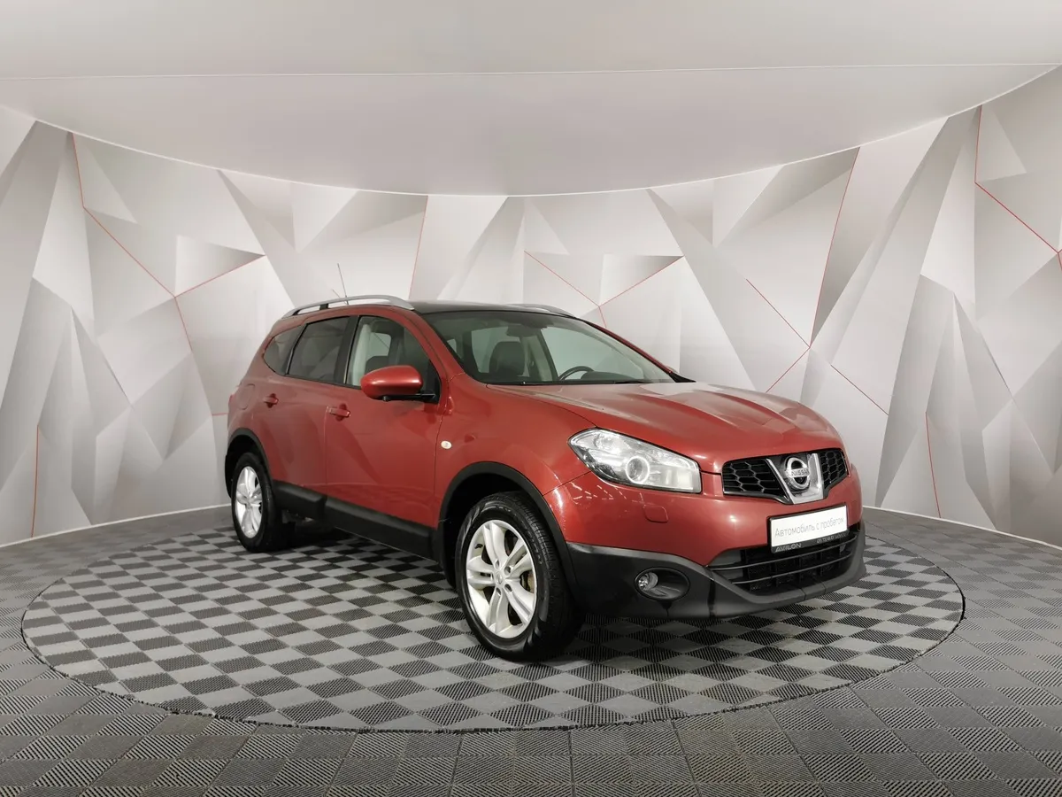Nissan Qashqai + 2 2.0 CVT AWD (141 л.с.) Красный в АВИЛОН. Слайд №3