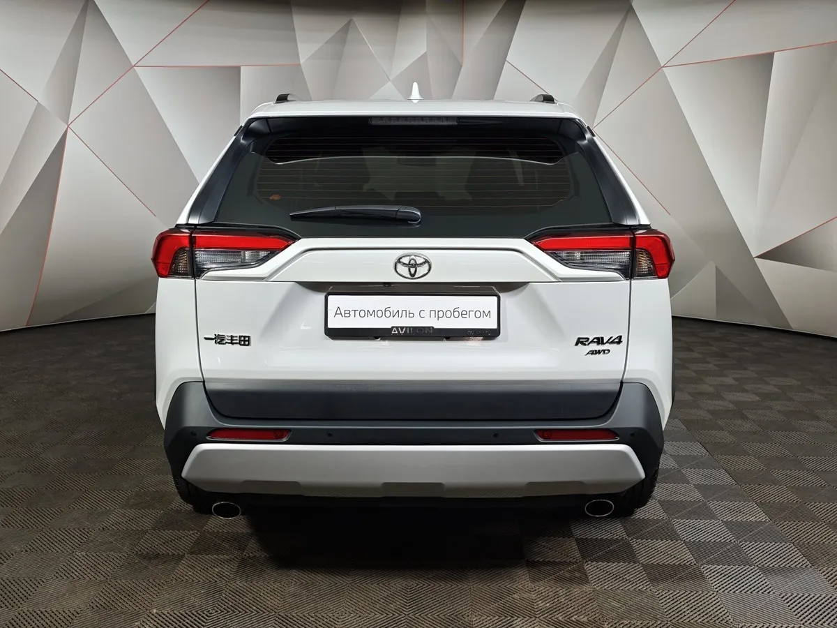 Toyota RAV4 2.0i CVT AWD (171 л.с.) Fashion Plus Белый в АВИЛОН. Слайд №8
