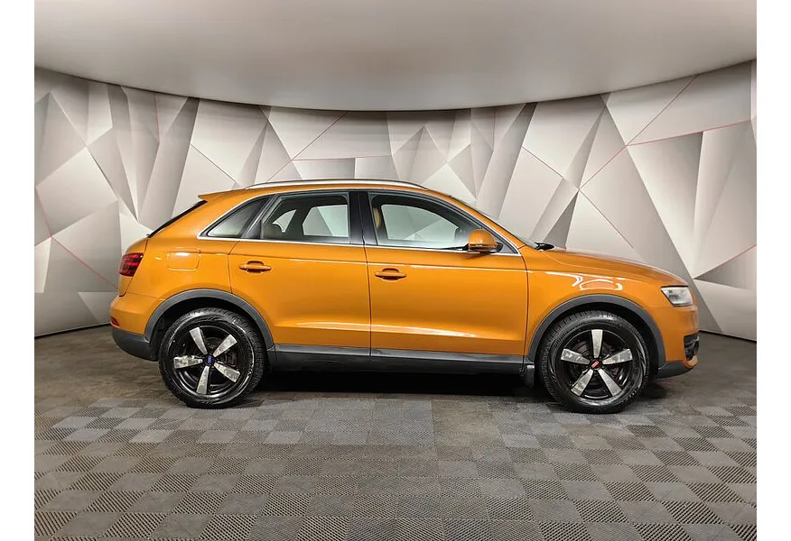 Audi Q3 2.0 TFSI quattro S tronic (211 л.с.) Оранжевый в АВИЛОН. Слайд №6