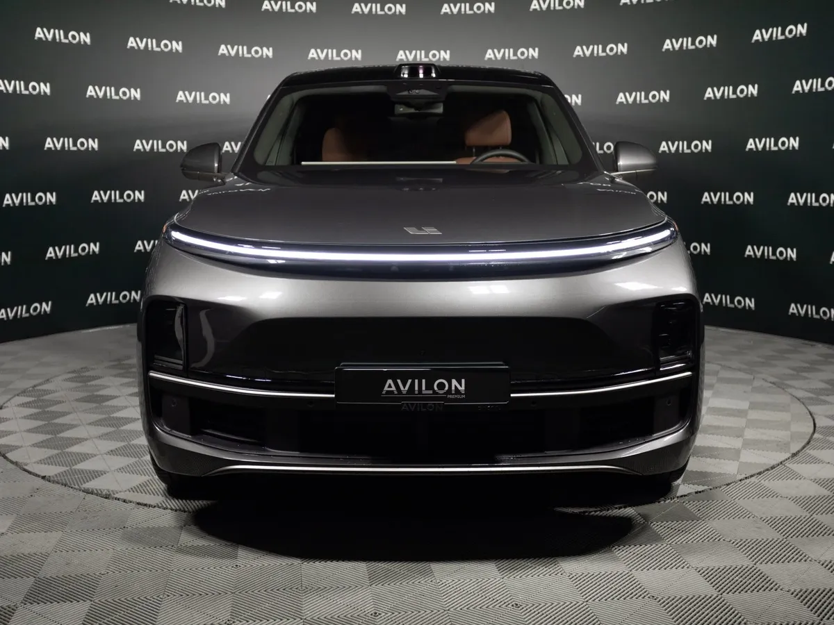 Li Auto L9 1.5 AT 4WD (449 л.с.) Ultra Серый в АВИЛОН. Слайд №5
