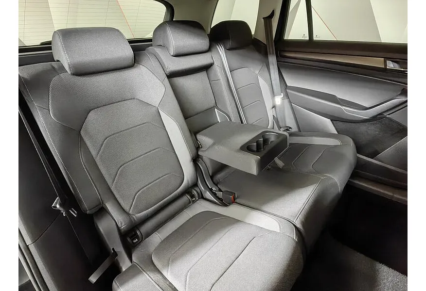 Skoda Kodiaq 2.0 TSI DSG 4X4 (180 л.с.) Черный в АВИЛОН. Слайд №17