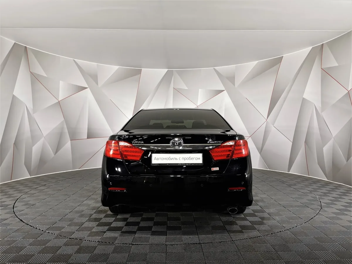 Toyota Camry 2.5 AT (181 л.с.) Классик Черный в АВИЛОН. Слайд №8