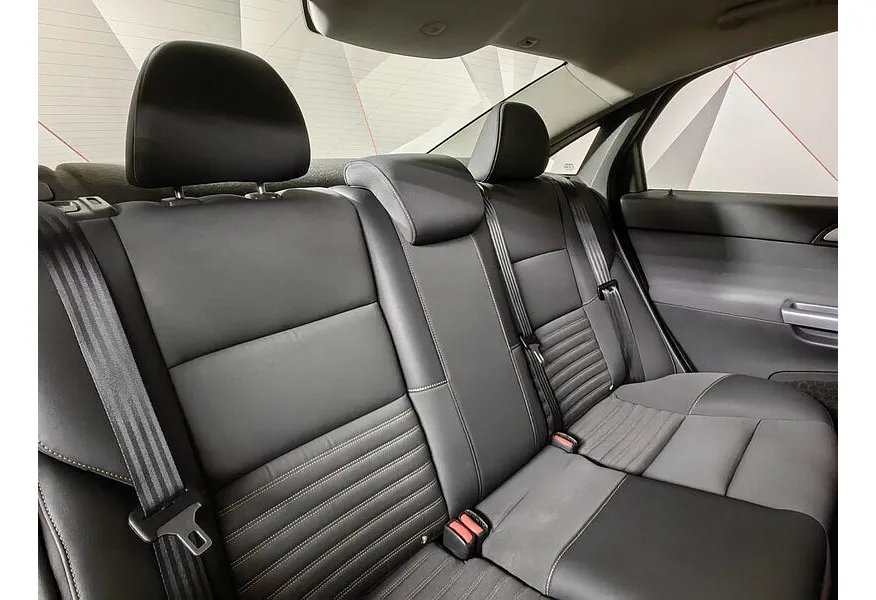 Volvo S40 1.6 MT (100 л.с.) Черный в АВИЛОН. Слайд №12