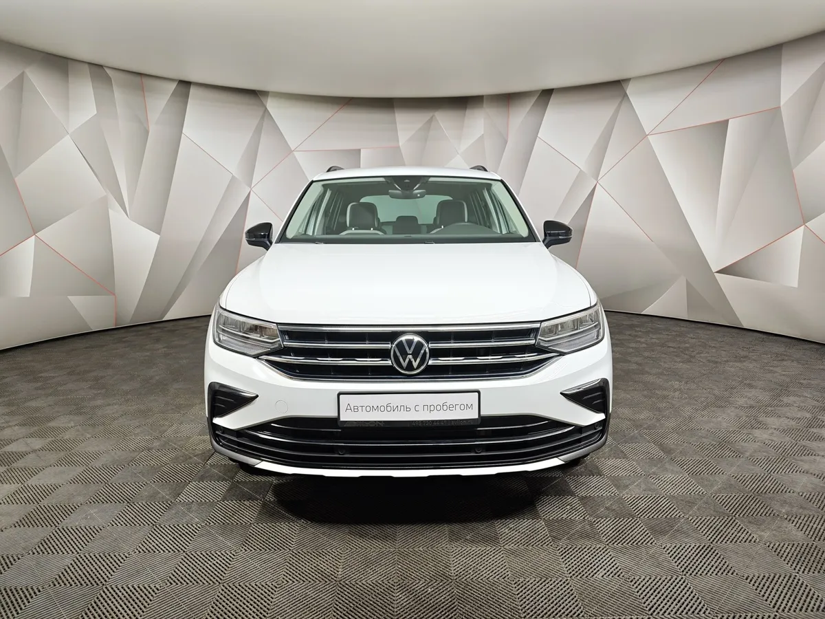 Volkswagen Tiguan 2.0 TSI 4Motion AT (180 л.с.) Urban Sport Белый в АВИЛОН. Слайд №7
