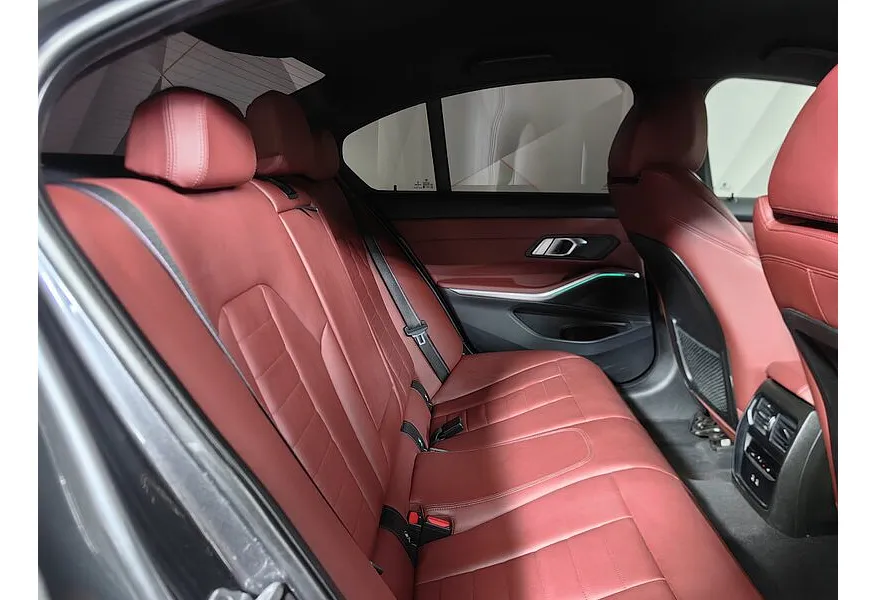 BMW 3 серия 320d xDrive (190 л.с.) M Sport Pro Серый в АВИЛОН. Слайд №12