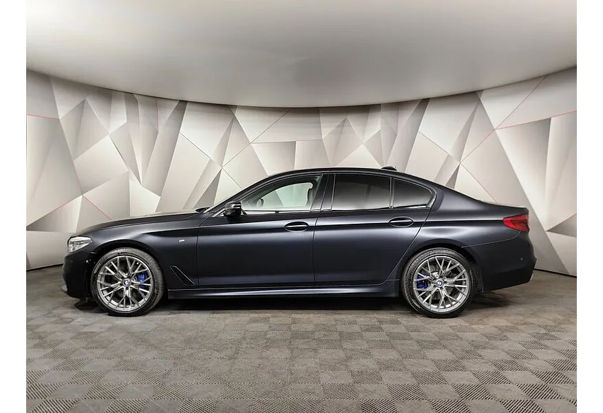 BMW 5 серия 530d xDrive Steptronic (249 л.с.) M Sport Pro Черный в АВИЛОН. Слайд №5