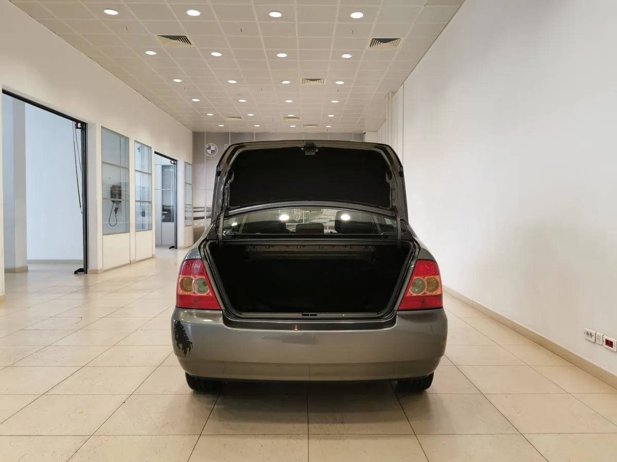 Toyota Corolla 1.6 MT (110 л.с.) Серый в АВИЛОН. Слайд №11
