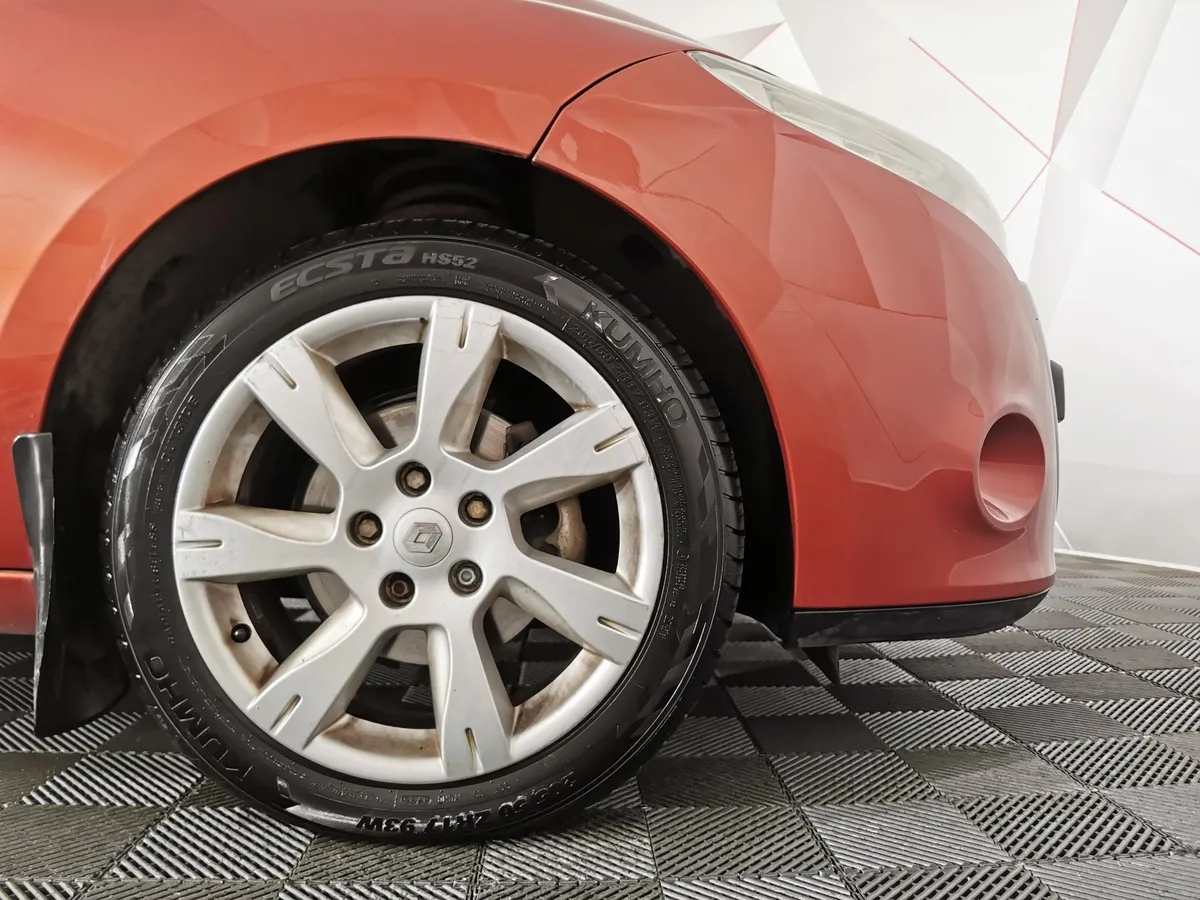 Renault Megane 2.0 CVT (138 л.с.) Оранжевый в АВИЛОН. Слайд №9