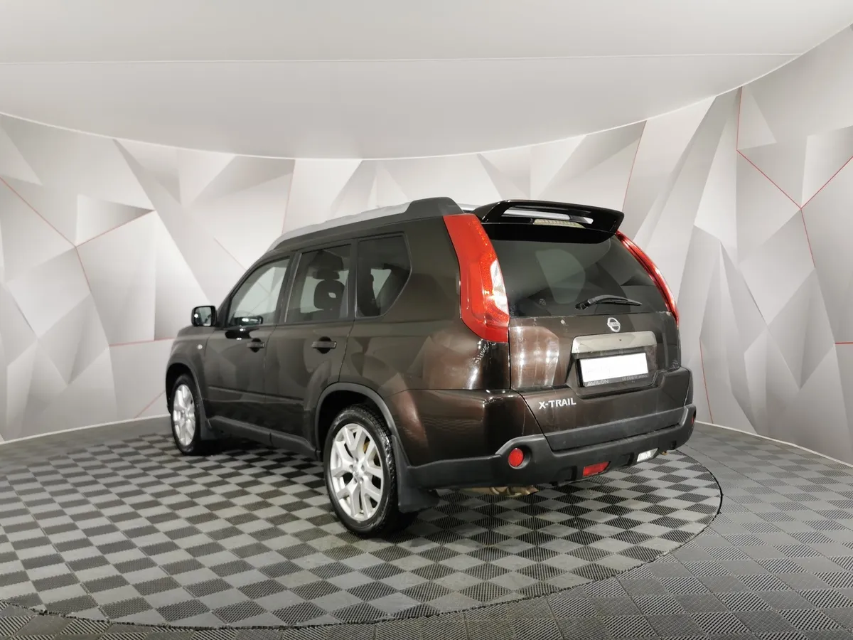 Nissan X-Trail 2.0 CVT AWD (141 л.с.) Красный в АВИЛОН. Слайд №4