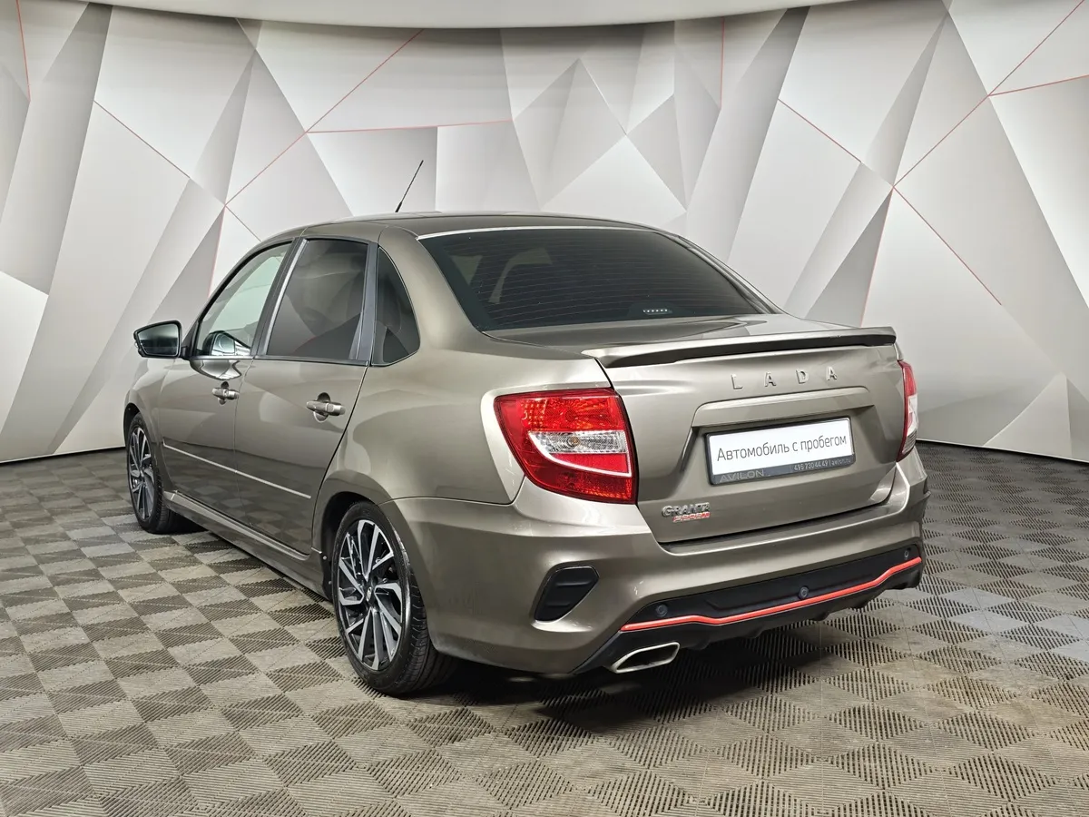 ВАЗ (Lada) Granta 1.6 MT FWD (118 л.с.) Enjoy Коричневый в АВИЛОН. Слайд №4