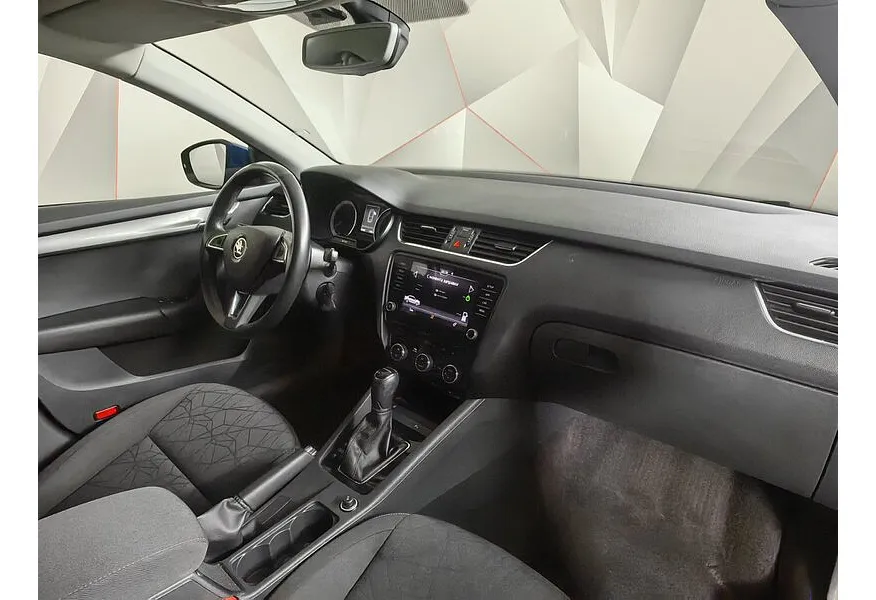 Skoda Octavia 1.6 AT (110 л.с.) Синий в АВИЛОН. Слайд №13