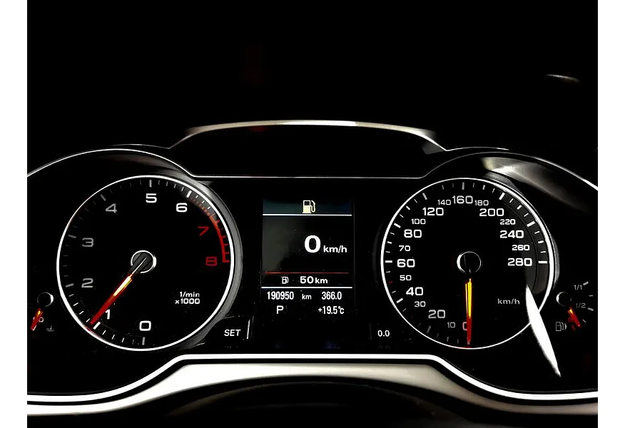 Audi A4 1.8 TFSI multitronic (170 л.с.) Черный в АВИЛОН. Слайд №18