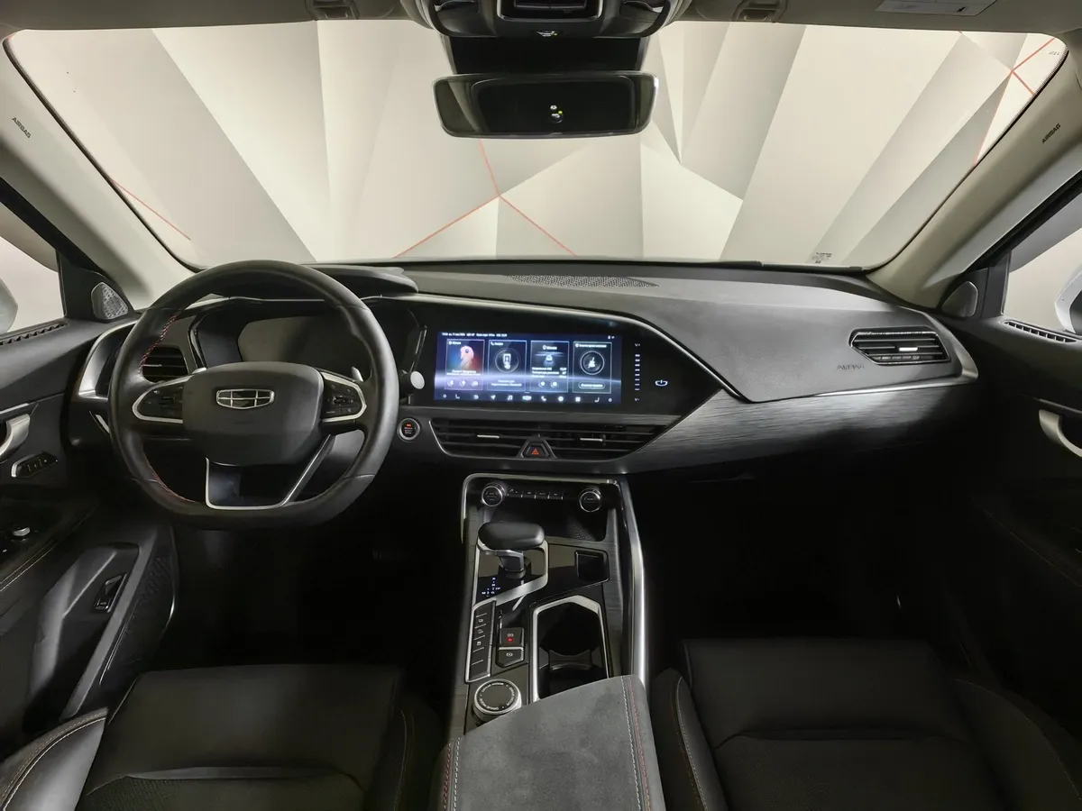 Geely Tugella 2.0 AT AWD (238 л.с.) Flagship Белый в АВИЛОН. Слайд №13