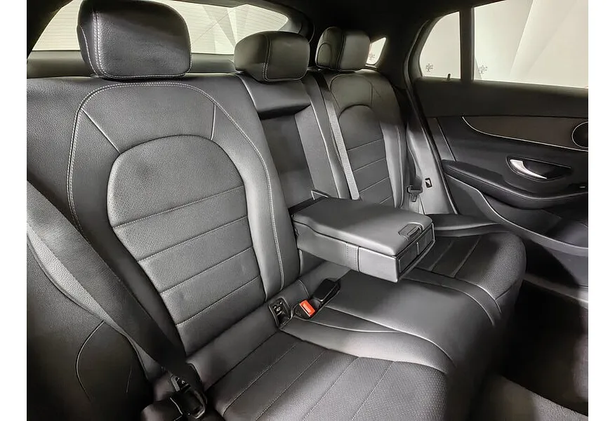 Mercedes-Benz GLC Купе 220 d 9G-TRONIC 4MATIC (194 л.с.) Premium Серебристый в АВИЛОН. Слайд №17