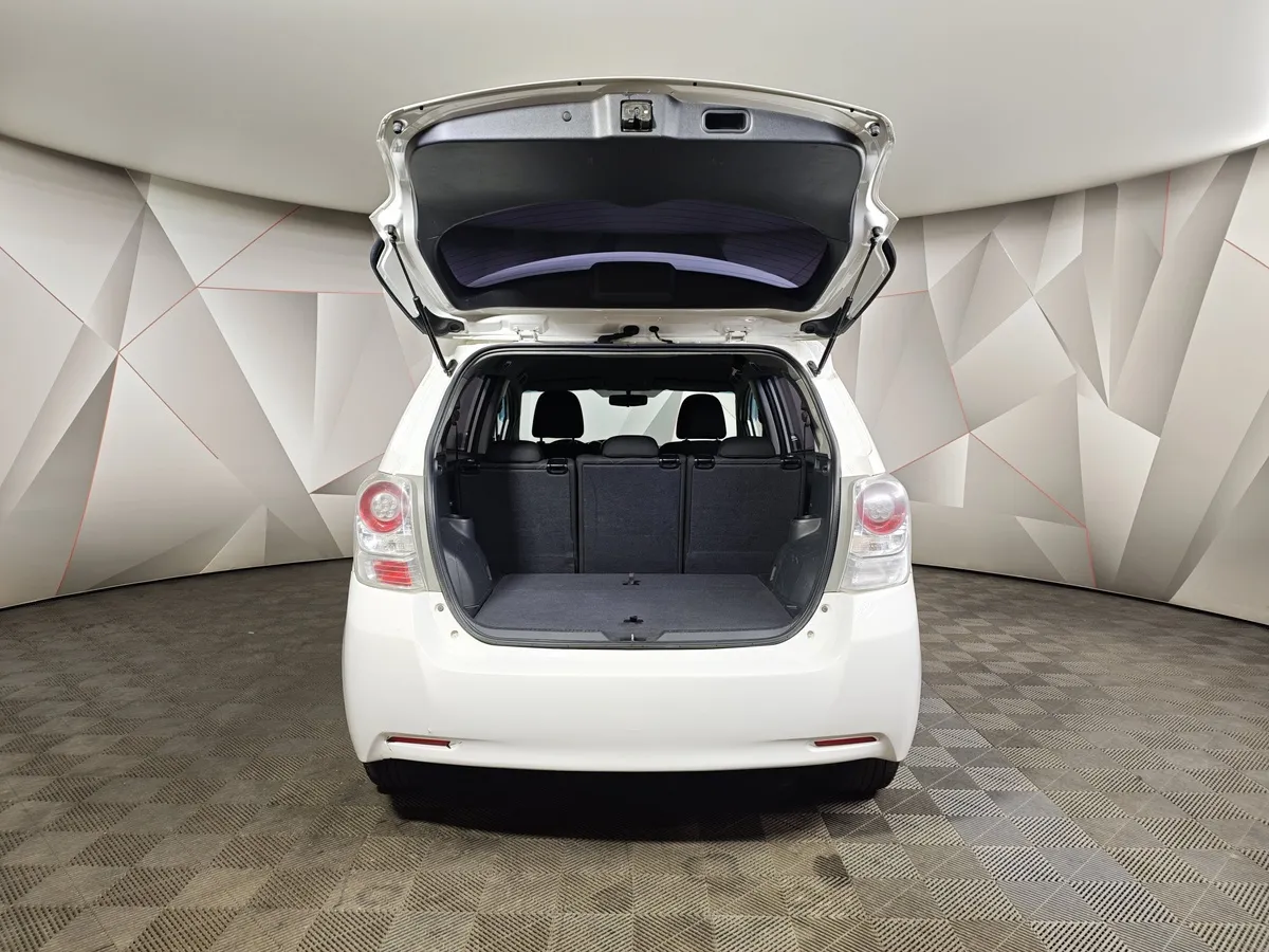 Toyota Verso 1.8 CVT (150 л.с.) Белый в АВИЛОН. Слайд №11