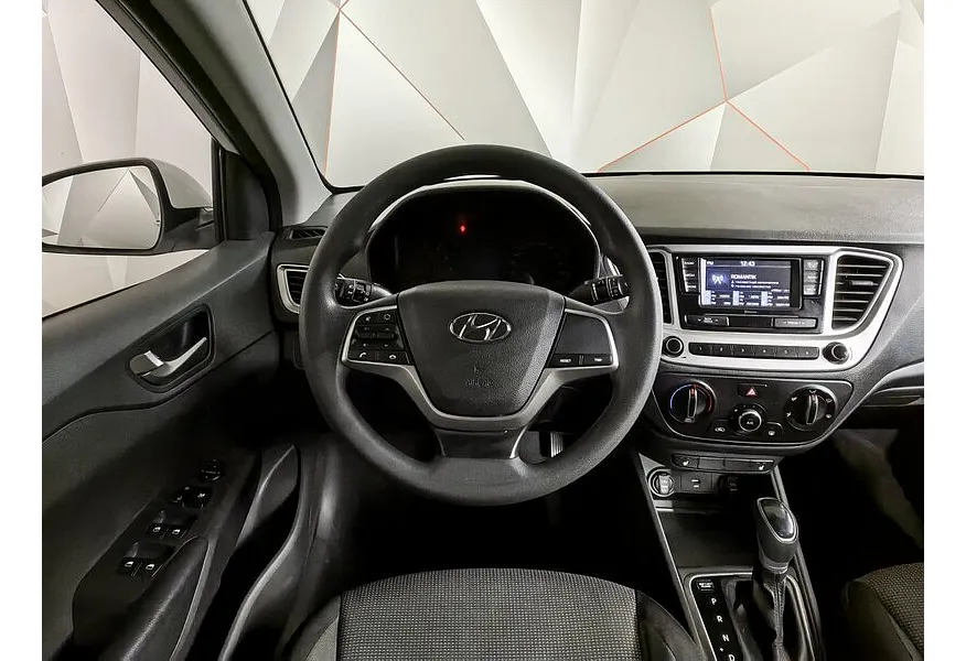 Hyundai Solaris 1.6 AT (123 л.с.) Active Plus Белый в АВИЛОН. Слайд №9