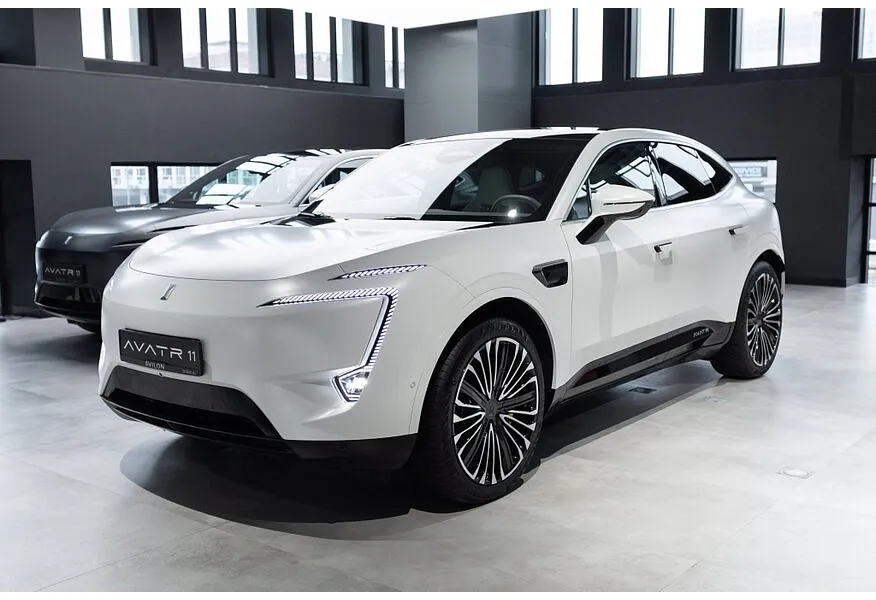 АВИЛОН - Avatr 11 116 kWh 4WD (578 л.с.) 4 места Белый - slide 9446226