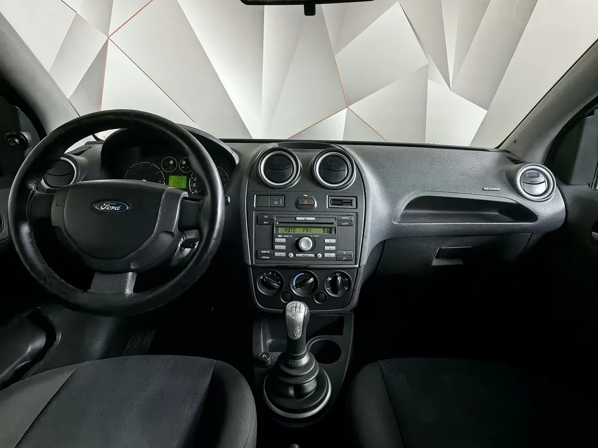 Ford Fiesta 1.4 Durashift EST (79 л.с.) Comfort Черный в АВИЛОН. Слайд №11