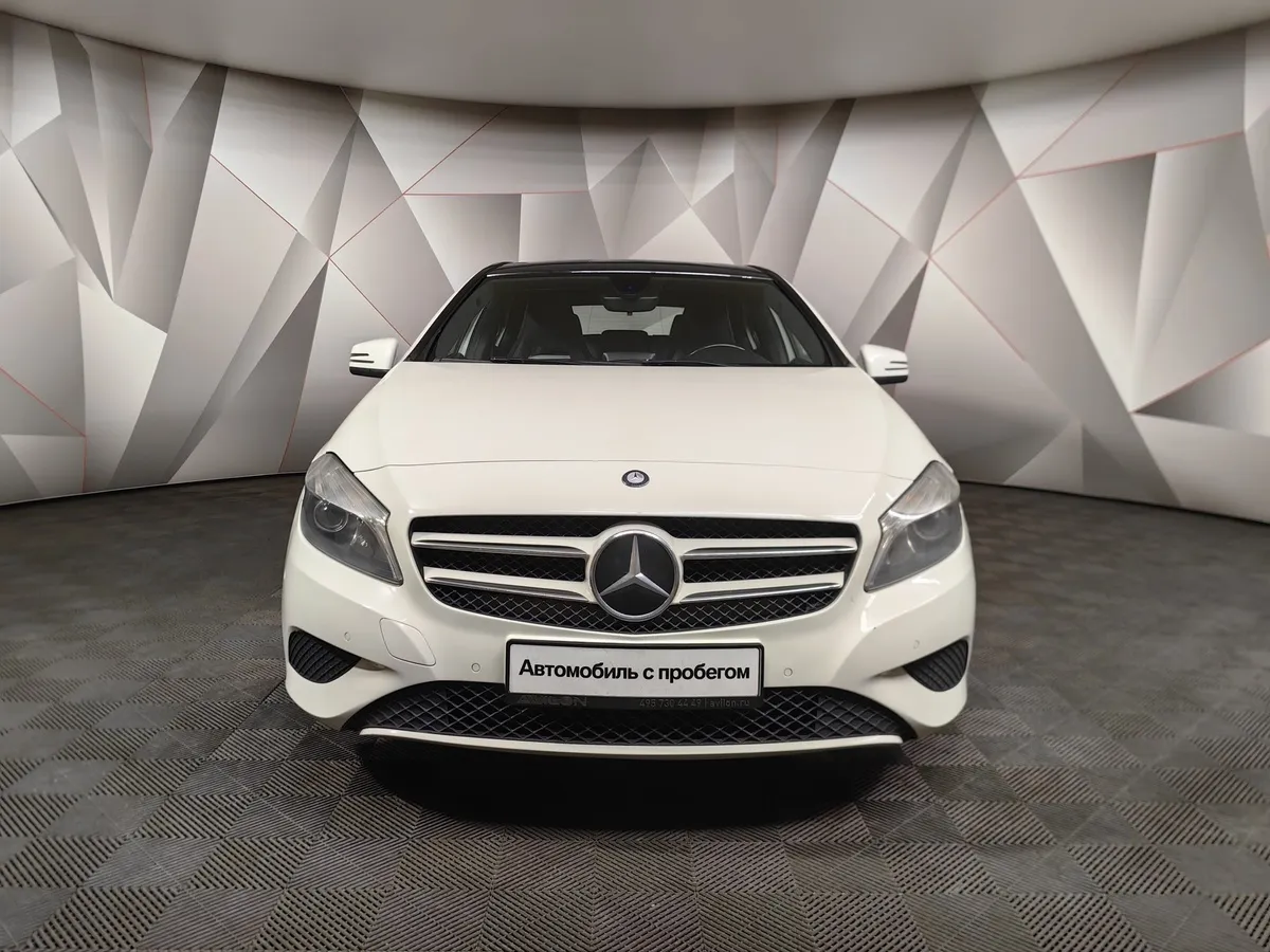 Mercedes-Benz A-Класс A 180 7G-DCT (122 л.с.) Особая серия Белый в АВИЛОН. Слайд №7