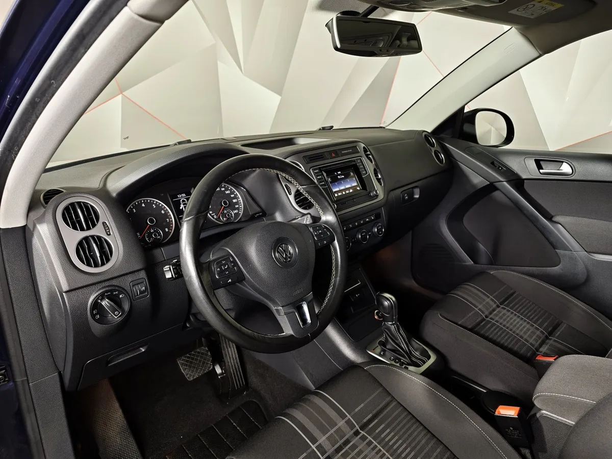 Volkswagen Tiguan 2.0 TSI 4Motion AT (180 л.с.) CLUB Синий в АВИЛОН. Слайд №19