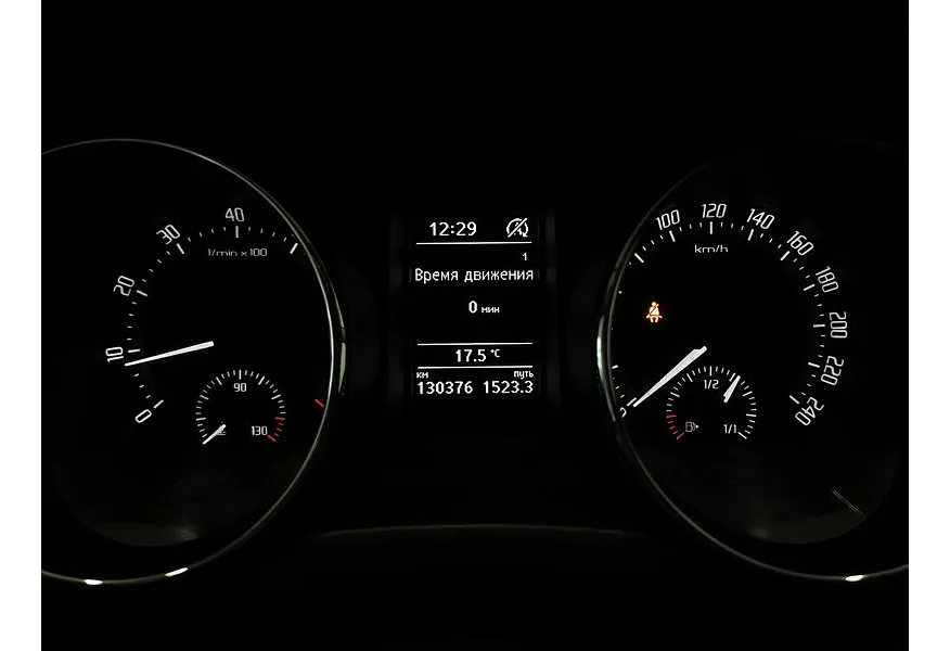 Skoda Yeti 1.4 TSI DSG (122 л.с.) Active Белый в АВИЛОН. Слайд №16