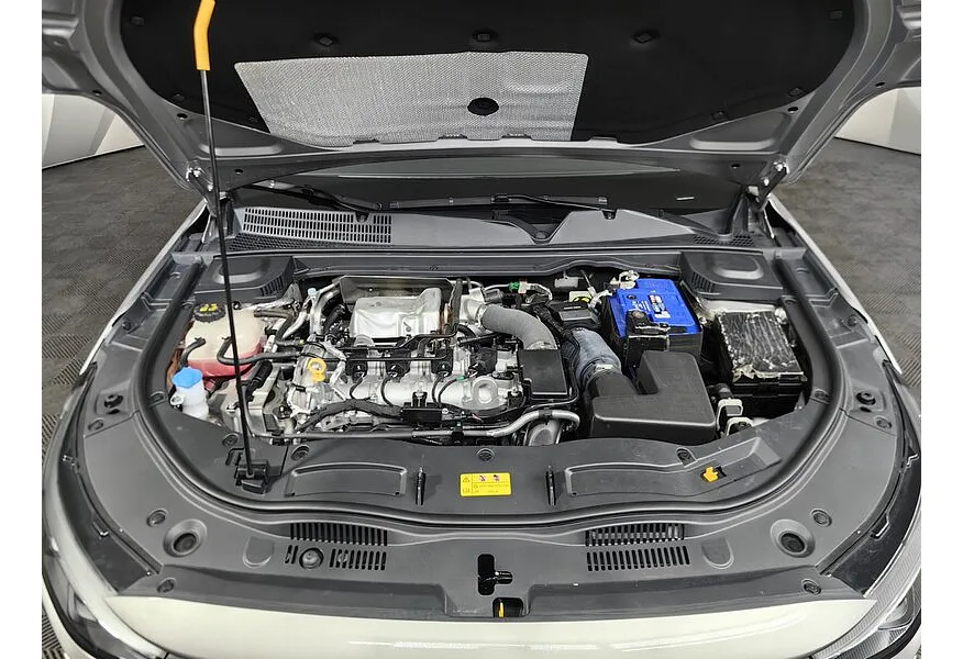 FAW Bestune B70 2.0 AT (217 л.с.) Master Серебристый в АВИЛОН. Слайд №11