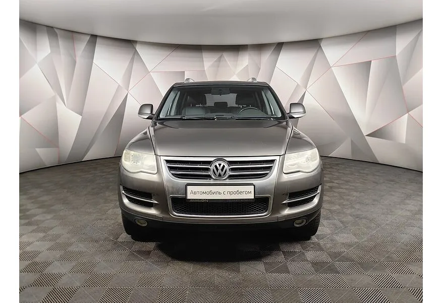 Volkswagen Touareg 2.5 TDI Tiptronic (174 л.с.) R Line Серый в АВИЛОН. Слайд №7